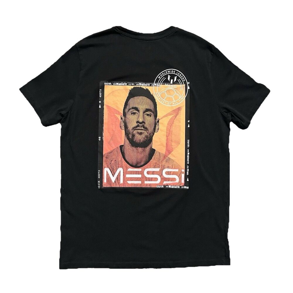 Lionel Messi Collection Worldwide Legend GOAT Soccer Graphic T-Shirt Men's Large